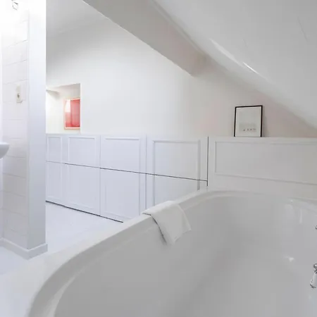 Shway - The Handshake House Tatil Evi